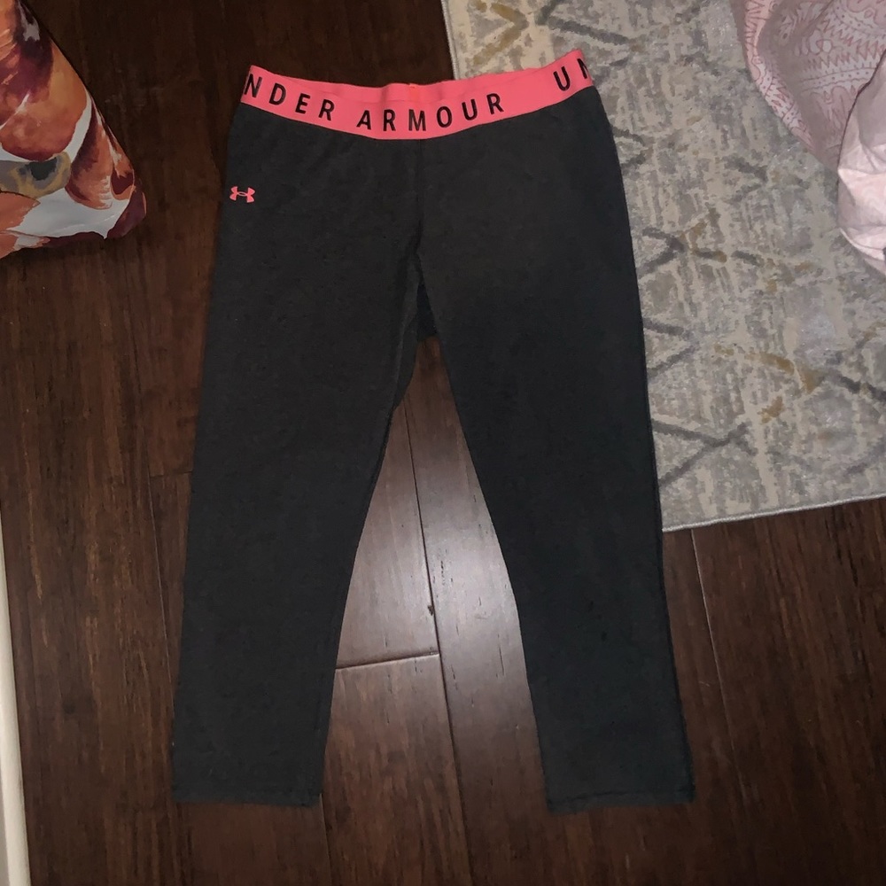 Under Armour Cropped Leggings